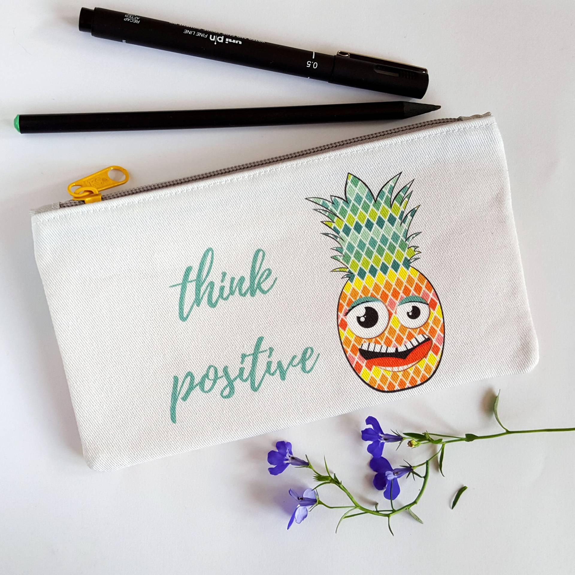 Geldbörse Mit Ananas-Beutel Auf Pass Reißverschluss Geschenk Zum Muttertag von mmstudioforkids