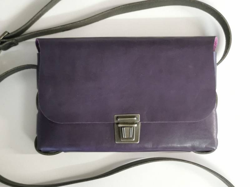 Ledertasche Crossbodytasche Ausgehtasche Gürteltasche Wollfilz Helllila Tasche Rindsleder Handgefärbt Marmoriert Ledertasche Crossbodytasche Ausgehtasche Gürteltasche Wollfilz Helllila Tasche Rindsleder Handgefärbt Marmoriert von mmunikat7