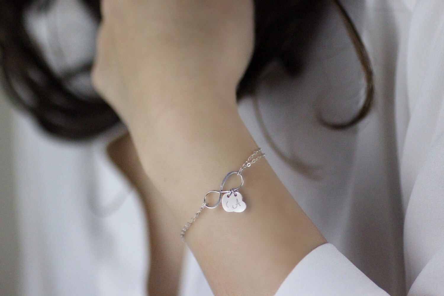 Personalisierte Infinity Mutter Armband Personalisierte Infinity Mutter Armband von mngiftshop