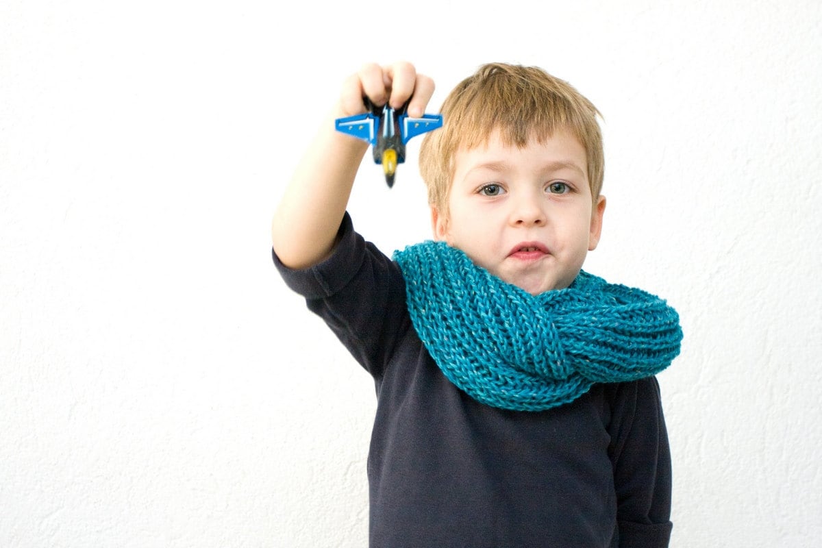 Kinder-/Petrol Infinity Schal, Stricken Kinder Kapuze Für Jungen Oder Mädchen, Kleinkind Spiel-Aqua von moderNest