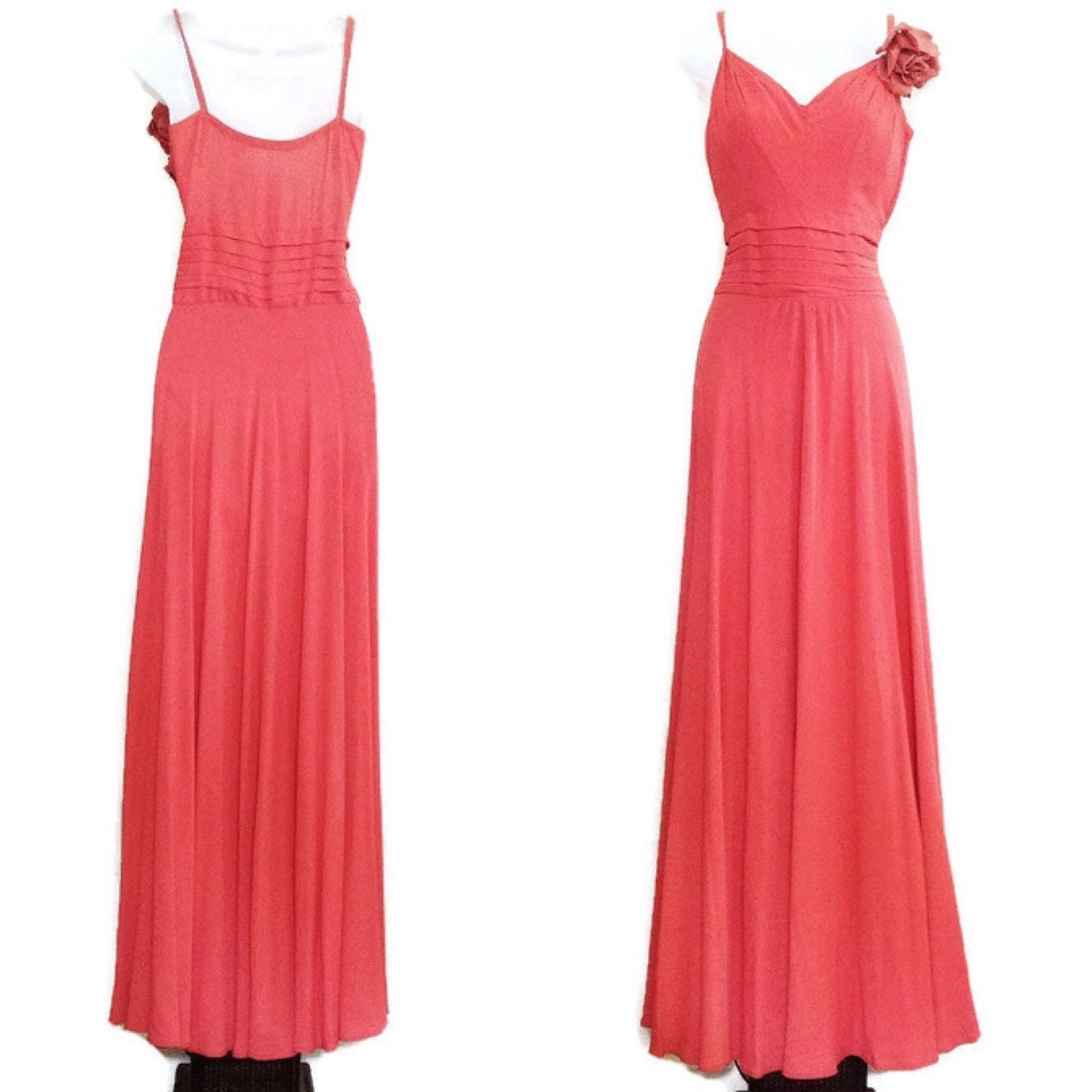 30Er Jahre Vintage Kleid, Coral Crepe Tolles Gatsby Glamour Abendkleid Für Den Roten Teppich 30Er Jahre Vintage Kleid, Coral Crepe Tolles Gatsby Glamour Abendkleid Für Den Roten Teppich von modernmatters