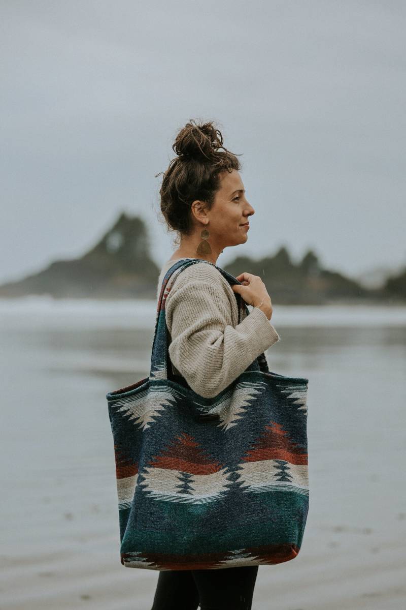 Travellin' Tote - Horizon Boho Yoga Tasche Strandtasche Weekender Abenteuertasche Babytasche Markttasche Upcycled von modestmaverickshop