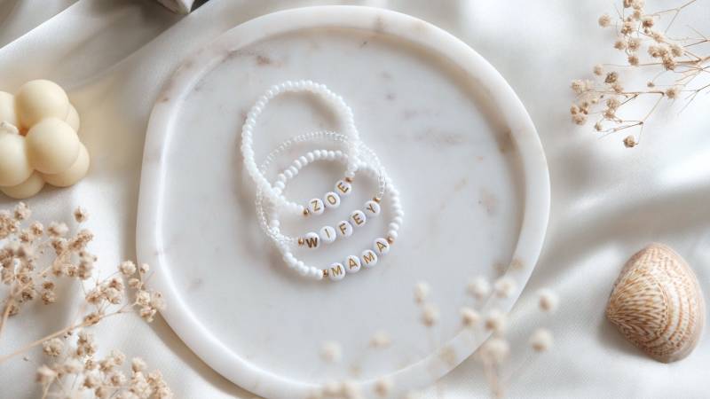 Benutzerdefinierte Perlen Armband Handmade Freundschaft Für Freunde Personalisierte Geschenk Brautdusche Gefälligkeiten von molamolabeads