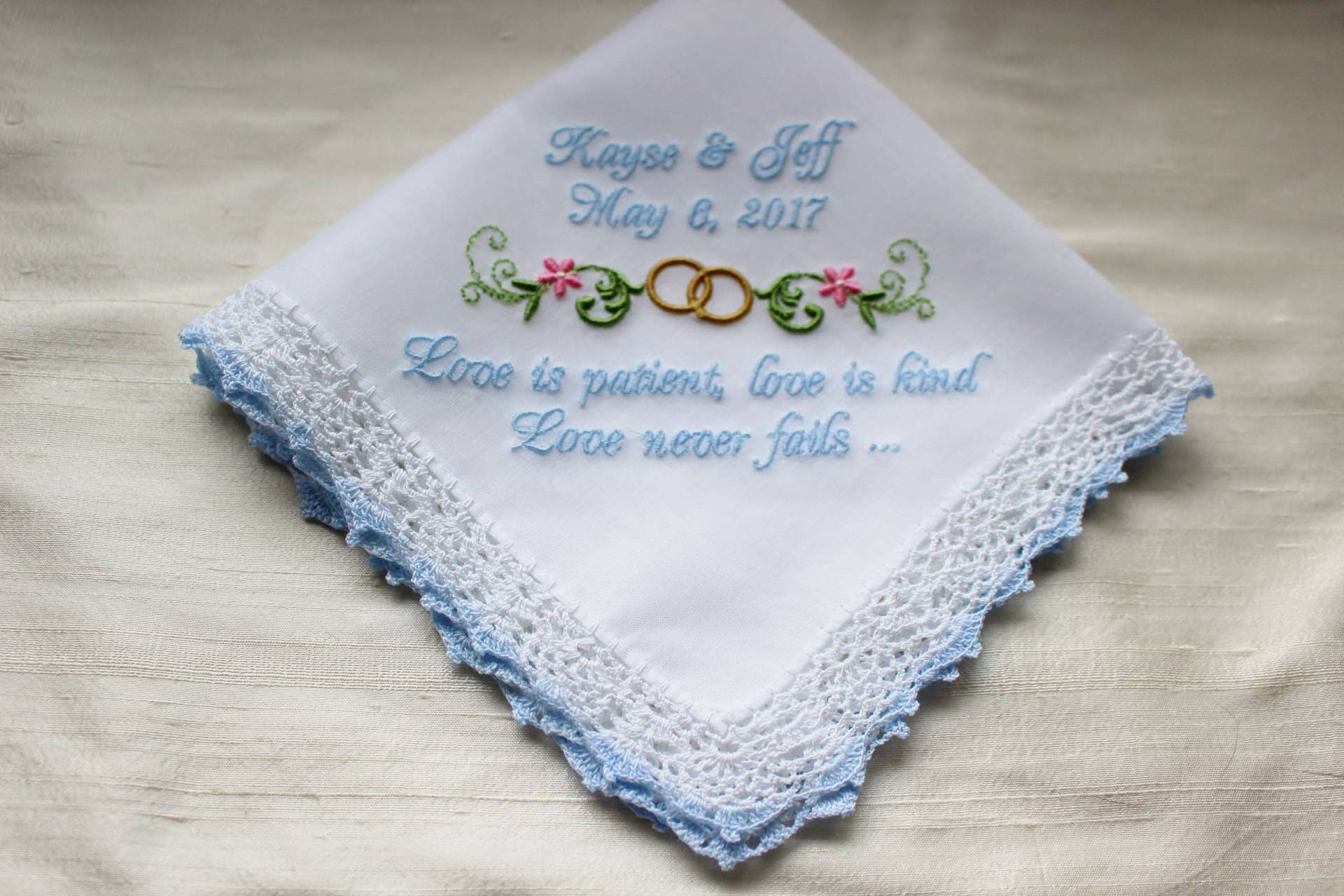 Personalisiertes Christliches Hochzeits-Taschentuch Personalisiertes Christliches Hochzeits-Taschentuch von mollyandmom