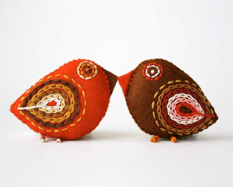 Gestickter Filz Vogel Ornament Set Kardinal & Kohlmeisen Freundschaftsgeschenk von moloco