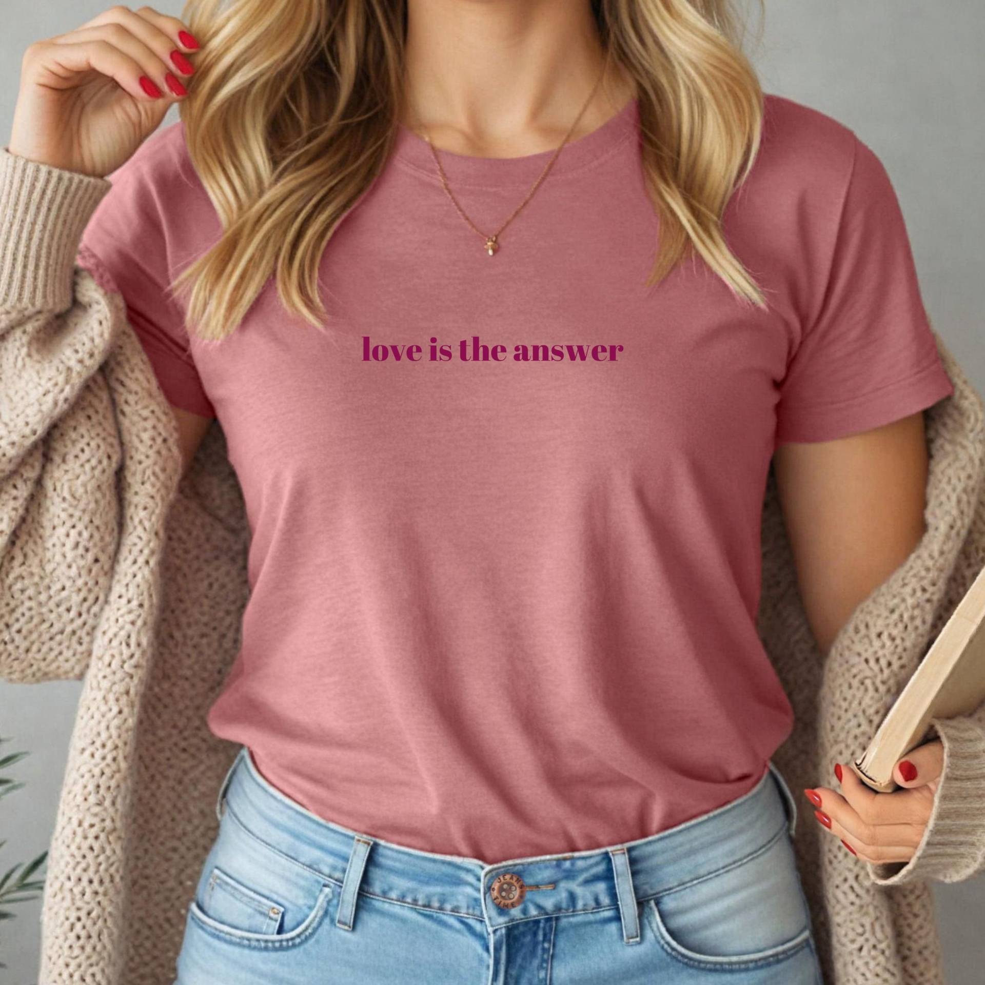 Love Is The Answer Shirt, Shirt Gift, Liebe Couple Forever Geschenk Für Sie, Unisex von momentemacherDesigns