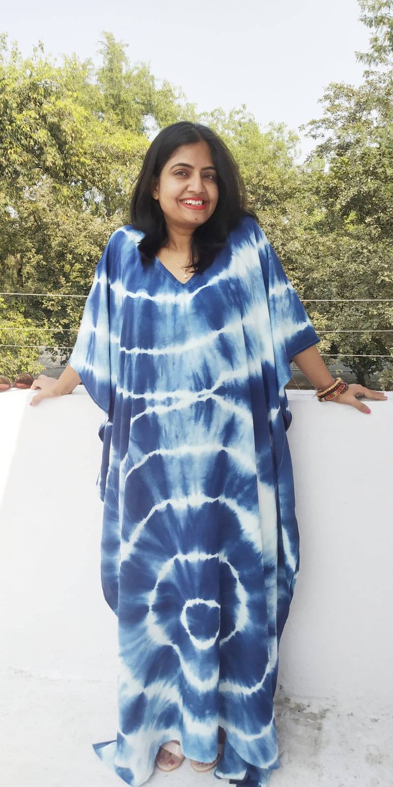 Rayon Tie Dye Indigo Kaftan Maxi Kleid, Strand Vertuschen, Kaftan, Plus Größe, Freie Badeanzug Nachtwäsche, Resort Wear, Lounge von mommyrobeclothing