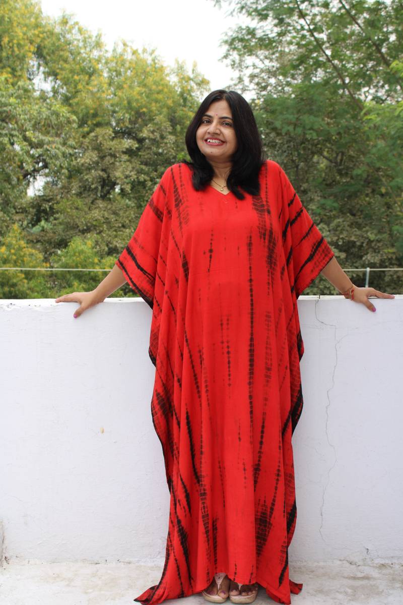 Weihnachtskleid, Roter Rayon-Kaftan, Urlaubskleid, Plus Größe Kaftan, Geschenke Für Sie, Weihnachtsgeschenke, Rotes Kleid von mommyrobeclothing