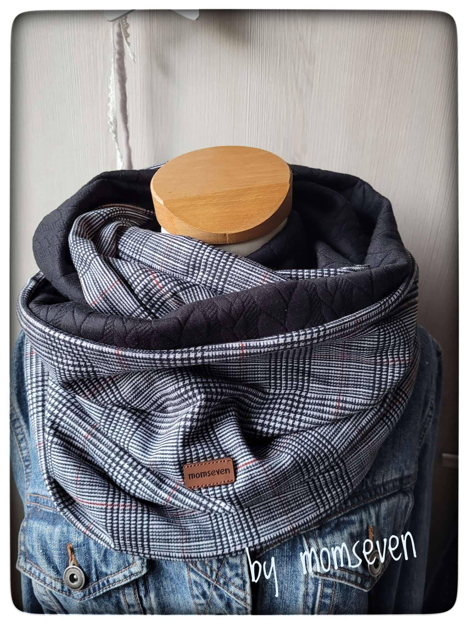 Loop Jersey Gemustert Grau-Schwarz-Rot Loopschal Kombiniert Mit Einem Strickstoff Zopfmuster Schwarz Männerschal Damenschal von momseven