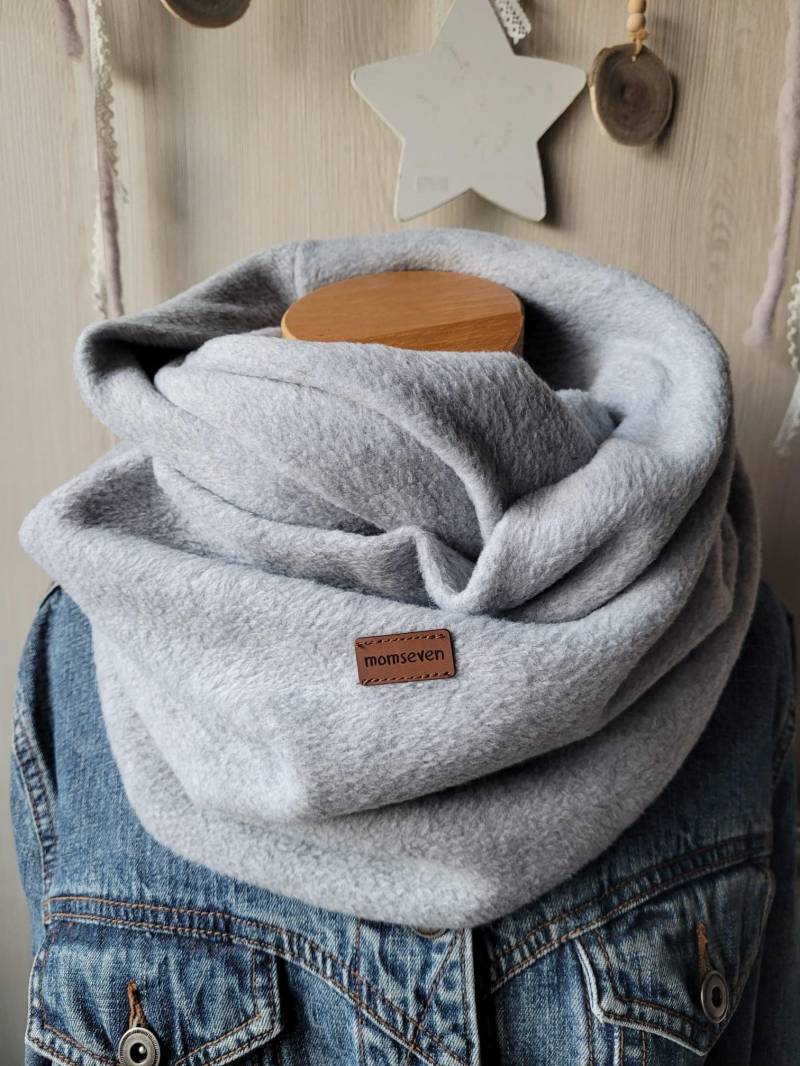 Neu Winterloopschal Fleece Hellgrau Loopschal Uni Grau Neu Winterloopschal Fleece Hellgrau Loopschal Uni Grau von momseven
