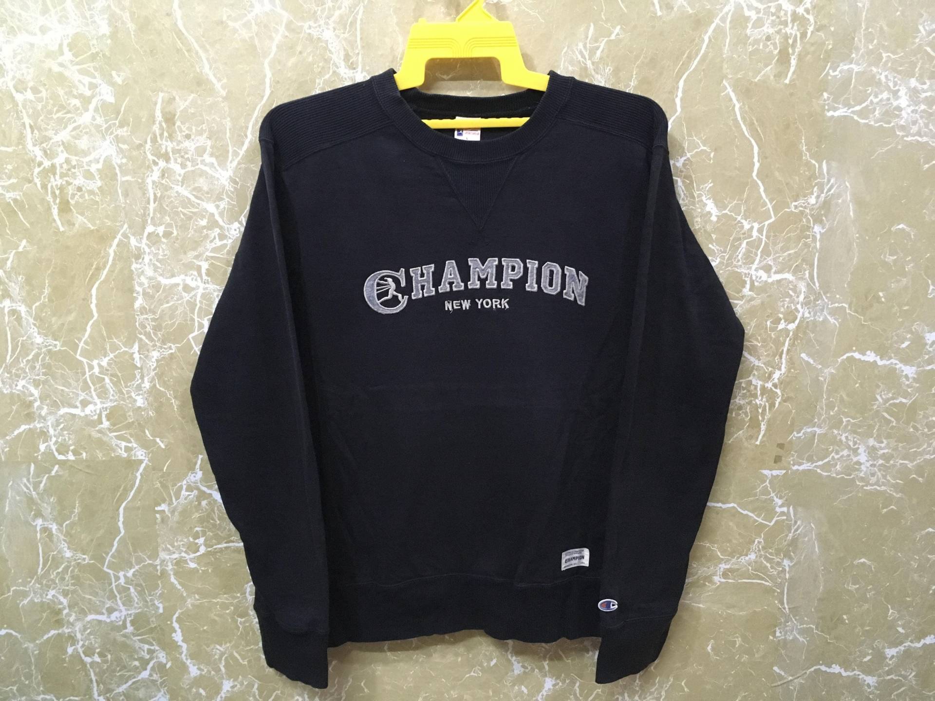 Vintage Champion Jogging Mann New York Rundhalspullover Sweatshirt Schwarz Farbe L Größe von monalisausedauction