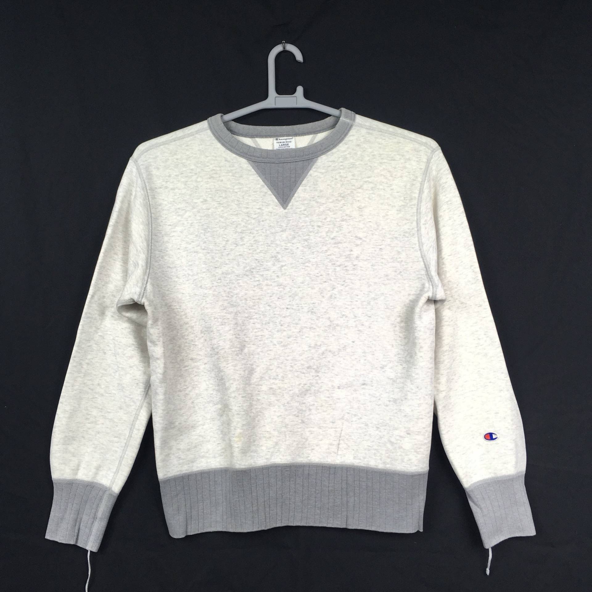 Vintage Champion Reverse Weave Sweatshirt von monalisausedauction