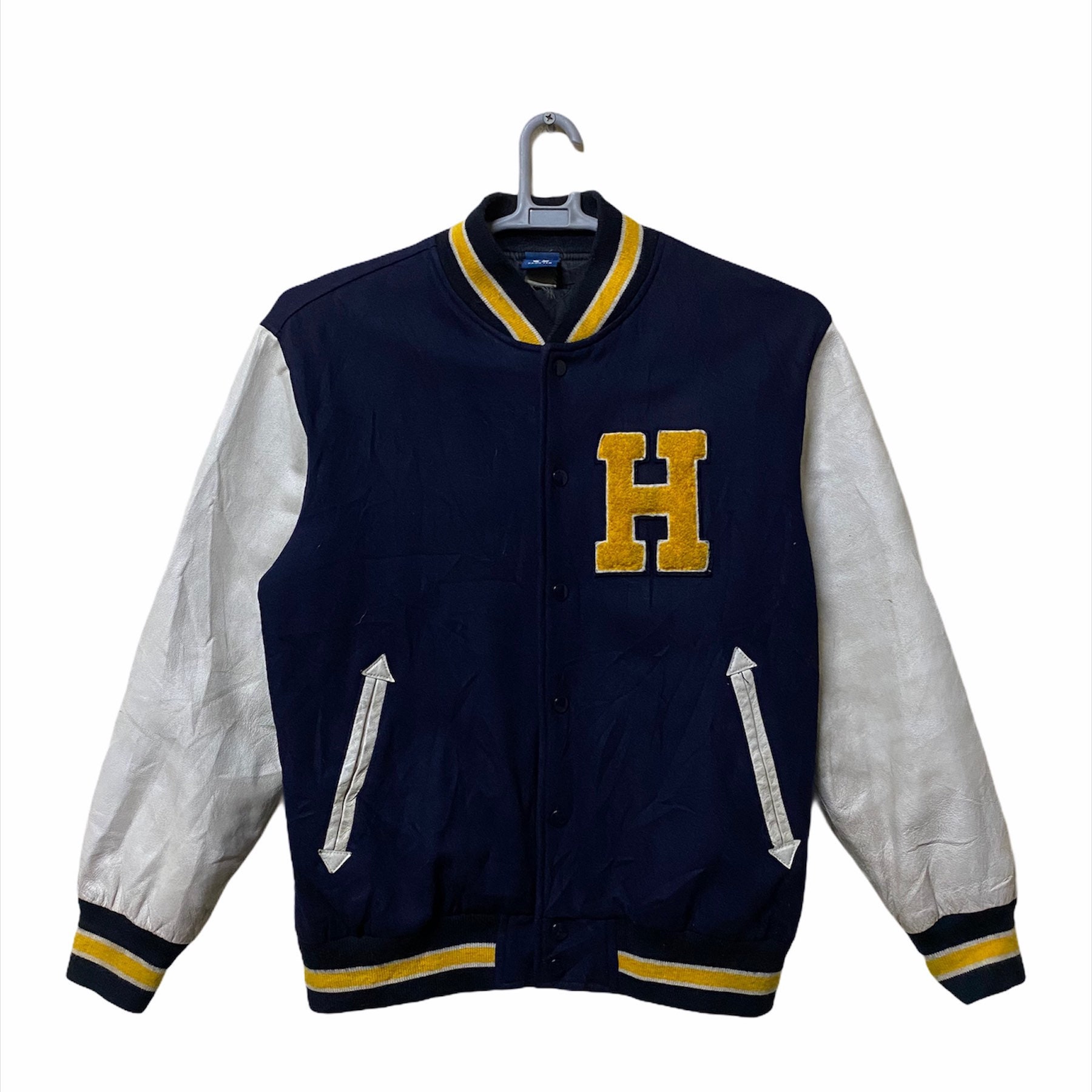 Vintage Hang Ten Letterman Jacke Wolle Leder Varsity Patches Hockey Ice H Logo von monalisausedauction