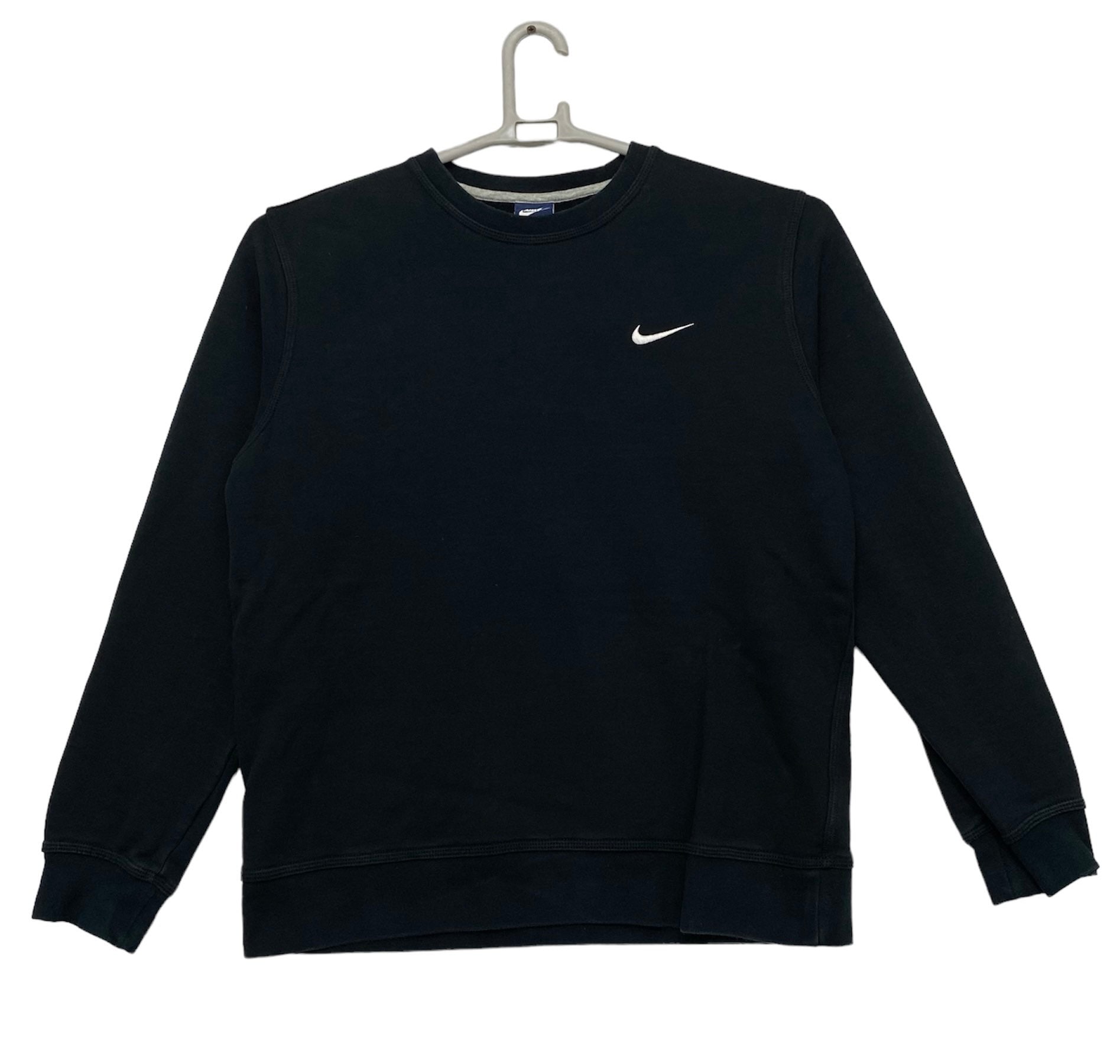 Vintage Nike Swoosh Sweatshirt Pullover Crewnette Schwarze Farbe von monalisausedauction
