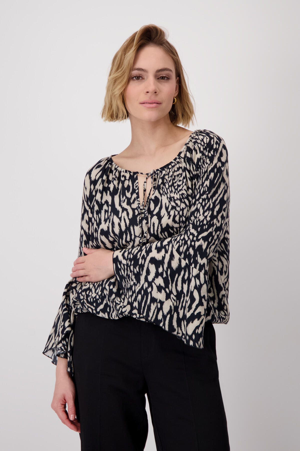 monari - Bluse mit Leomuster schwarz gemustert - Gr. - 36 von monari