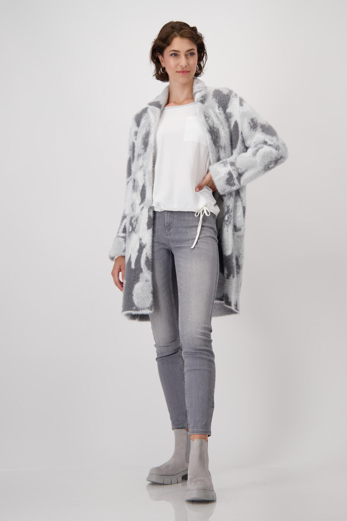 monari - Flauschiger Mantel mit Blumenmuster chrome gemustert - Gr. - 42 von monari