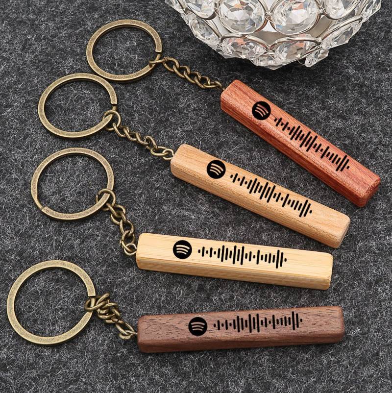 Spotify Schlüsselanhänger Wooden Bar Aus Echtholz von moncadeaude