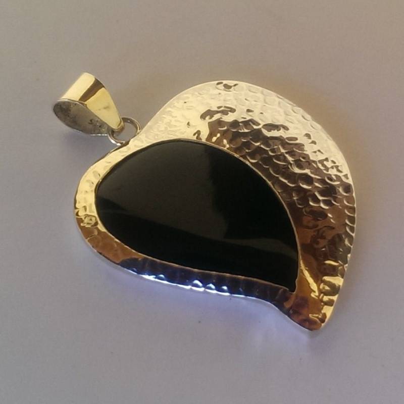 Handgefertigter Anhänger Aus 925 Silber Und Onyx Handgefertigter Anhänger Aus 925 Silber Und Onyx von mondosilver