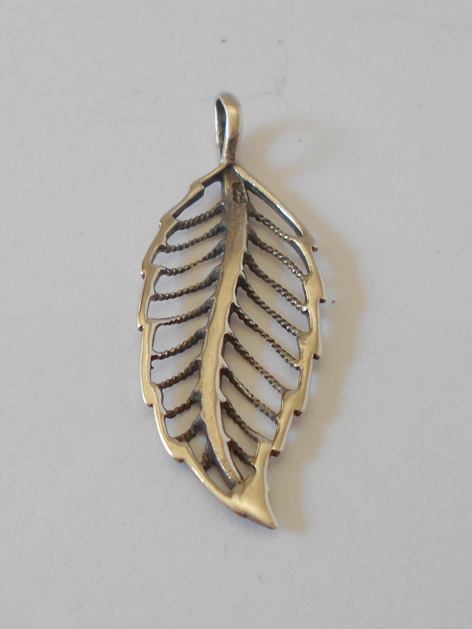 Handgefertigter Anhänger Aus 925 Sterling Silber Handgefertigter Anhänger Aus 925 Sterling Silber von mondosilver