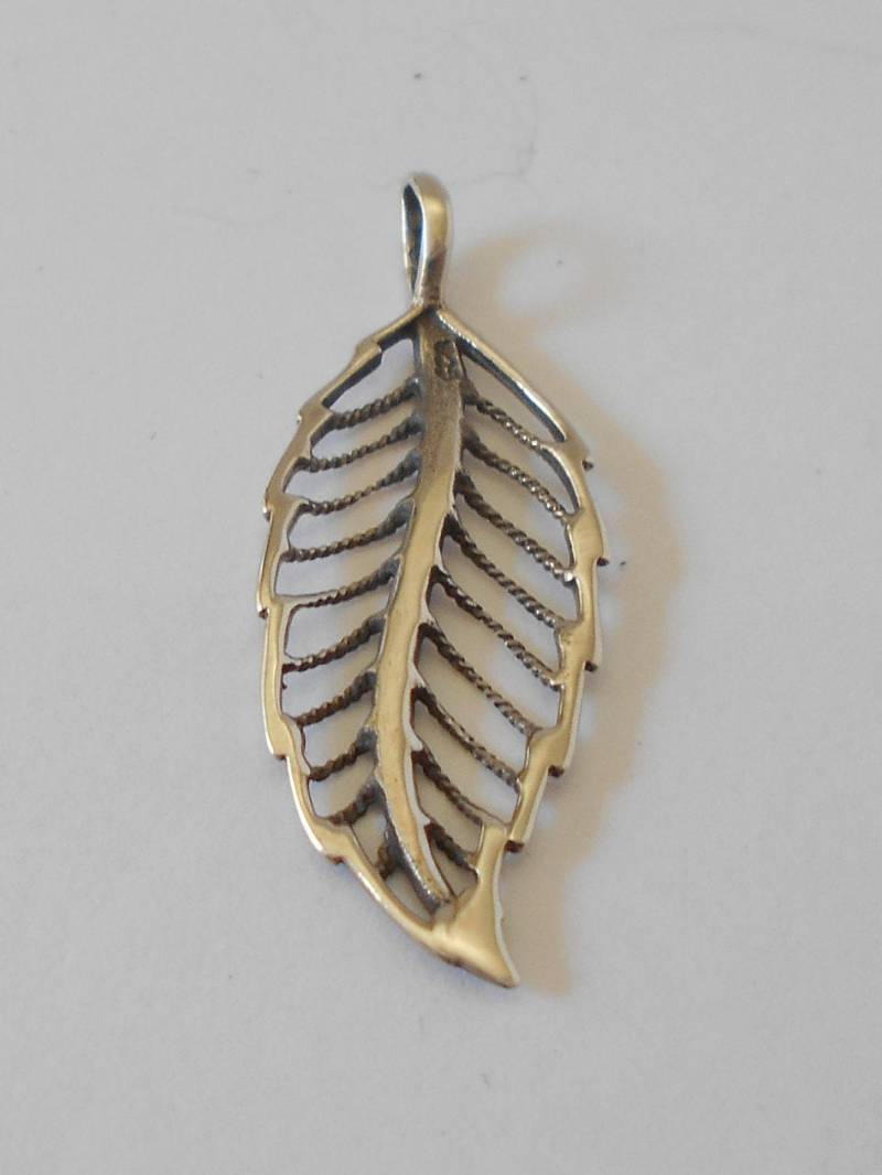 Handgefertigter Anhänger Aus 925 Sterling Silber Handgefertigter Anhänger Aus 925 Sterling Silber von mondosilver