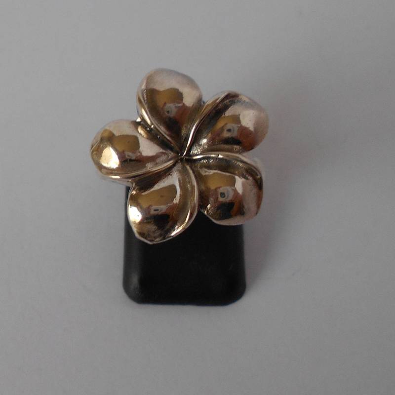 Handgemachter Ring Aus 925-Silber Handgemachter Ring Aus 925-Silber von mondosilver