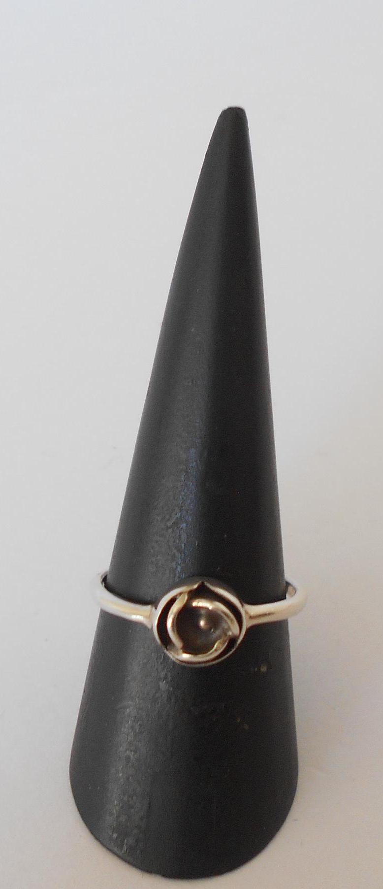 Handgemachter Ring Aus 925-Silber Handgemachter Ring Aus 925-Silber von mondosilver