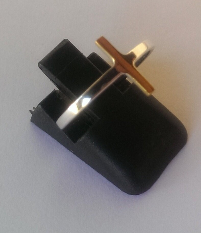 Handgemachter Ring Aus 925-Silber Handgemachter Ring Aus 925-Silber von mondosilver