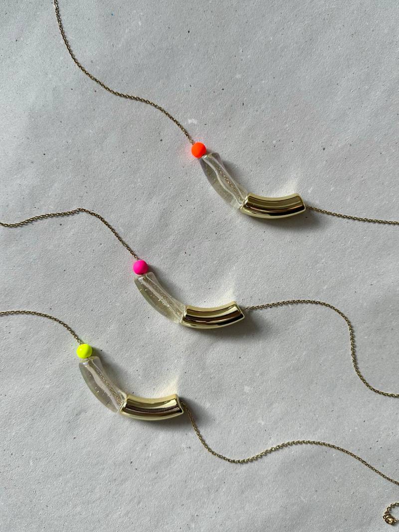 Kette - Tube Neon/Gold Kette - Tube Neon/Gold von moneSatelier