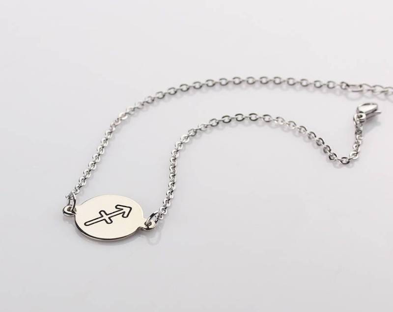 Zierliches Sternzeichen Armband Schütze Disc Anhänger, Valentinstagsgeschenk Zierliches Sternzeichen Armband Schütze Disc Anhänger, Valentinstagsgeschenk von monogramarea