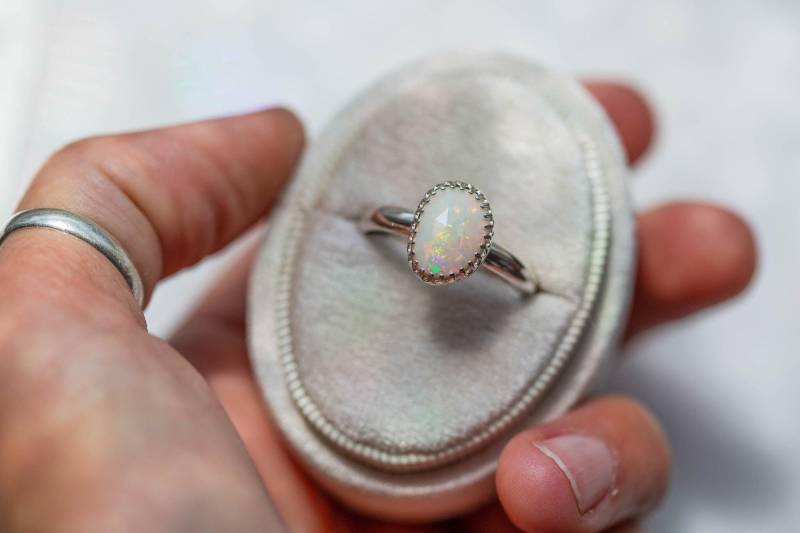 Größe 9, 5 | Einfacher Opalring in Sterlingsilber #17 von moonspinnershop