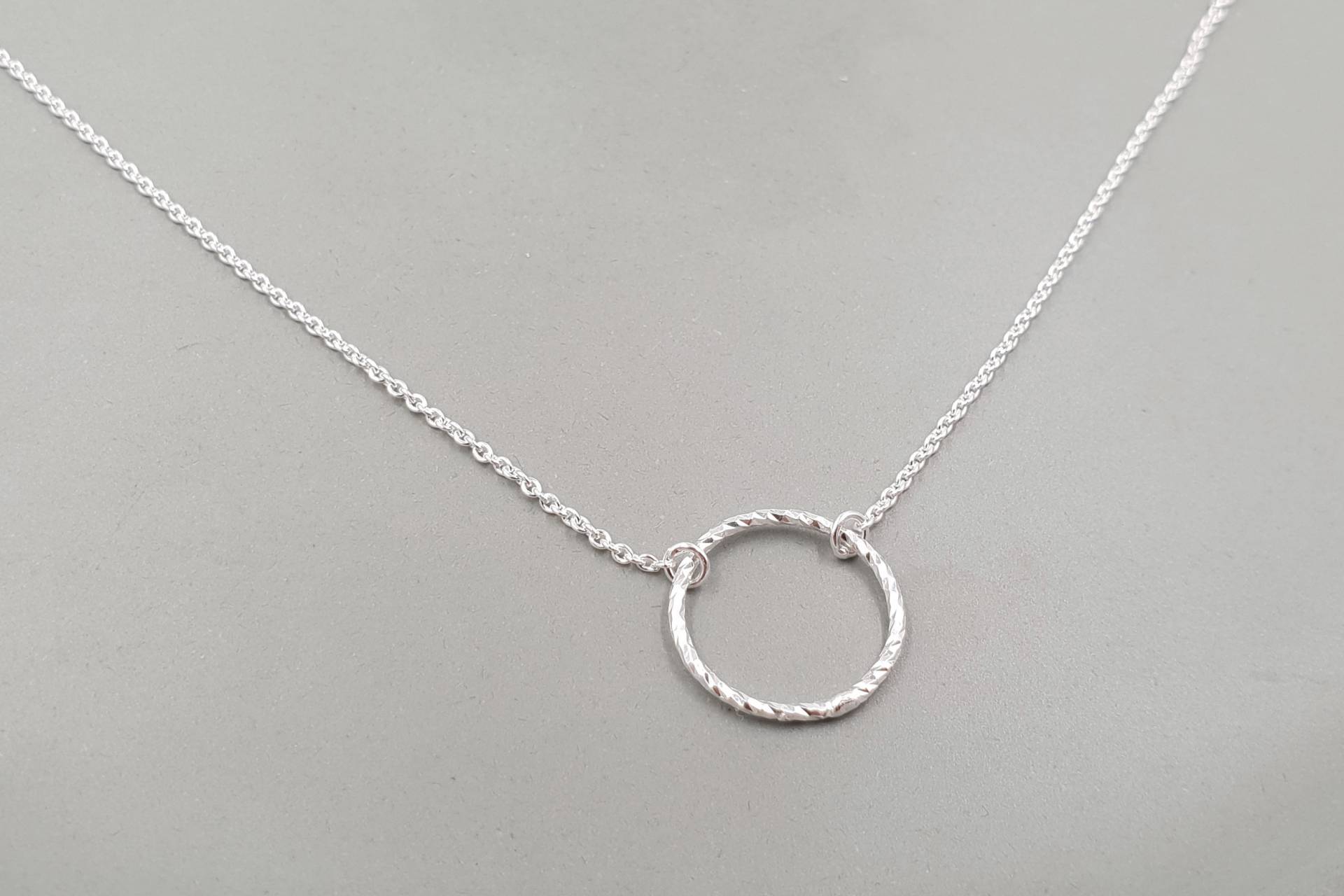 Collier Geometric Circle Silber Collier Geometric Circle Silber von moonymiss