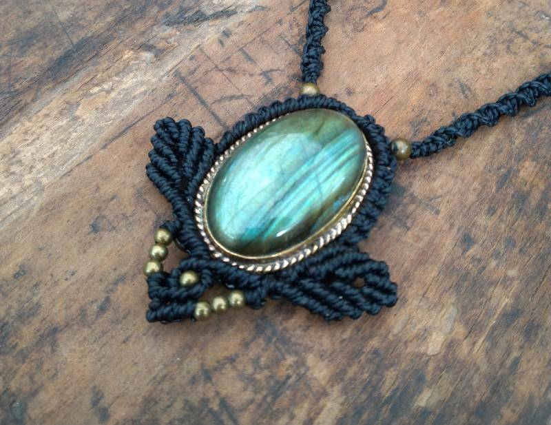 Labradorit Makramee Kette Mit Messingperlen von mooondesigns