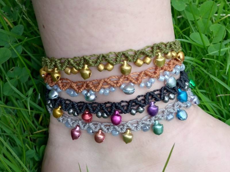 Makramee Fußkettchen Glöckchen Fußschmuck Fußband von mooondesigns