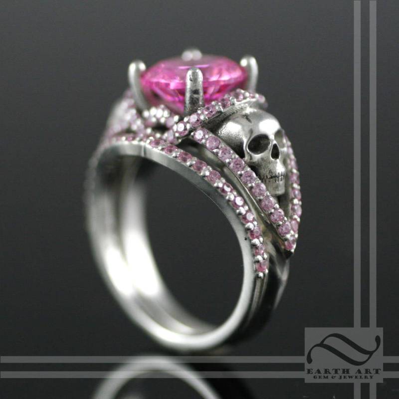 Silber Schädel Verlobungsring in Sterling Und Rosa Zirkonia - Mit Weiß Schwarz Cz Auch Erhältlich von mooredesign13