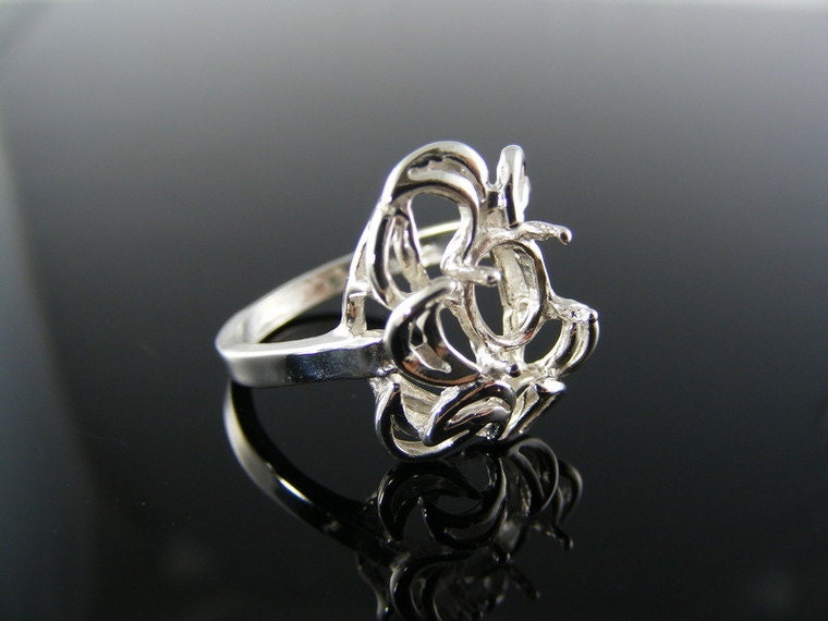 5624 Ring Einstellung Sterling Silber Größe 7, 75, 8x6mm Ovalen Stein 5624 Ring Einstellung Sterling Silber Größe 7, 75, 8x6mm Ovalen Stein von moosecryjewelry