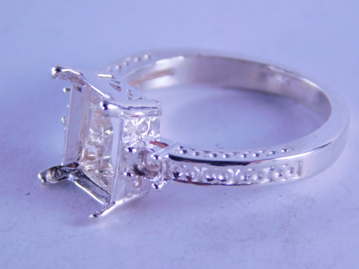 6282 Ring Sterling Silber, 9 X 7 Smaragd Geschnitten Mitte Stein & 2-2, 5 Mm Akzent Steine, Größe [Kostenlose Und Kostenloser Versand] von moosecryjewelry