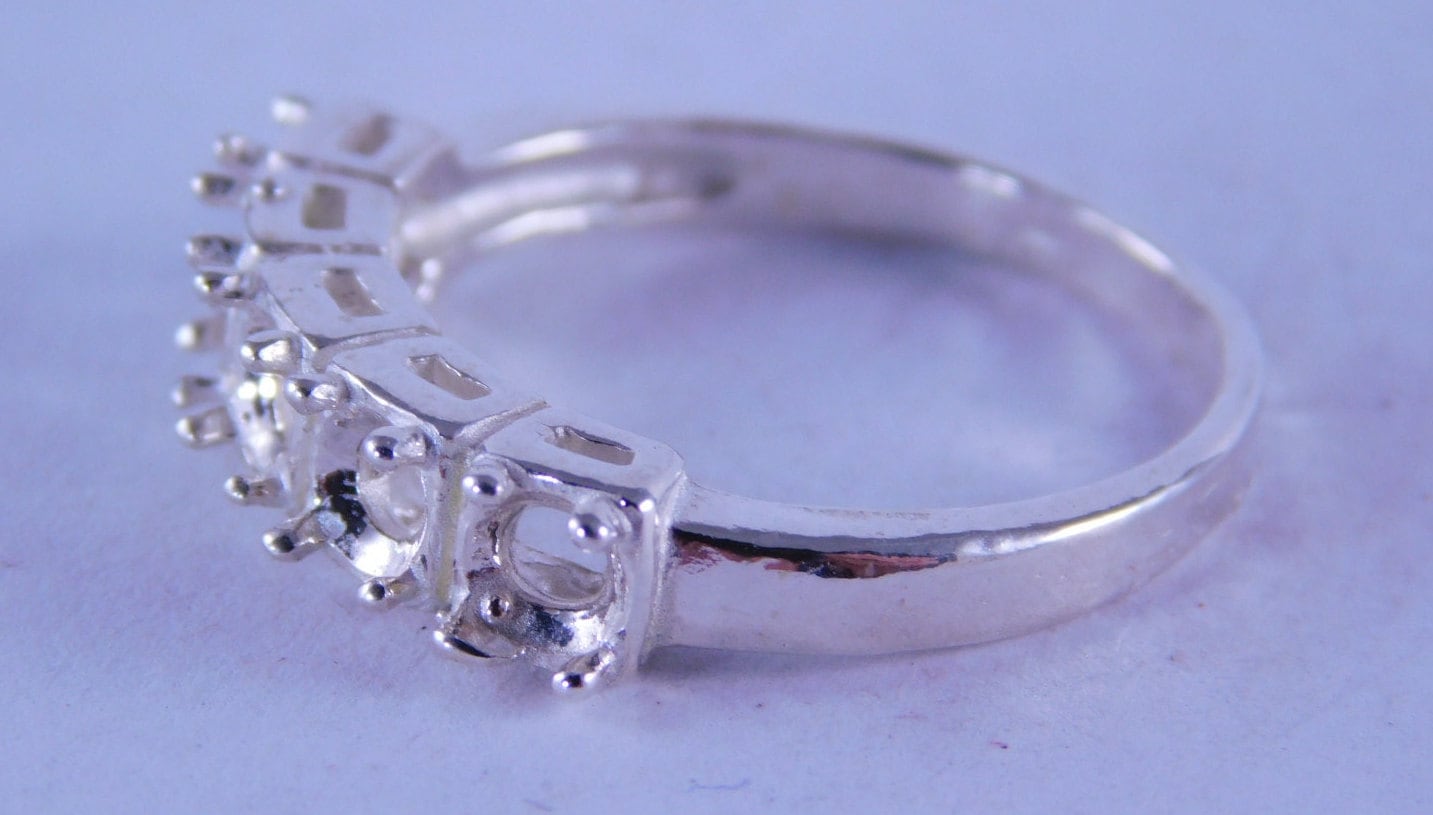 6338 Sterling Silber Ring 5 -4 Mm Rund Facettiert Edelstein, Größe 8, 5, [Versandkostenfrei] von moosecryjewelry