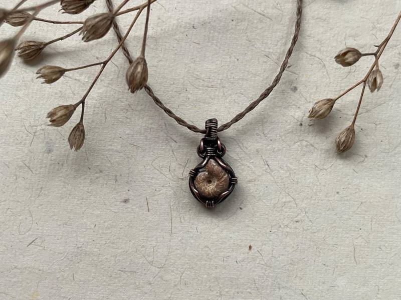 Ammonit Fossil Halskette. Alte Weisheiten Bewahrer Talisman Handgemacht. Schnecke Kunst . Draht Gewickelt Anhänger. Reinem Kupferdraht von morlacreations