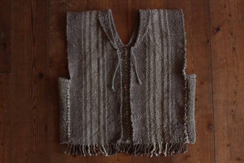 Handgewebte Weste Grau Beige Wolle Handgesponnene Primitive Kunst von morlacreations