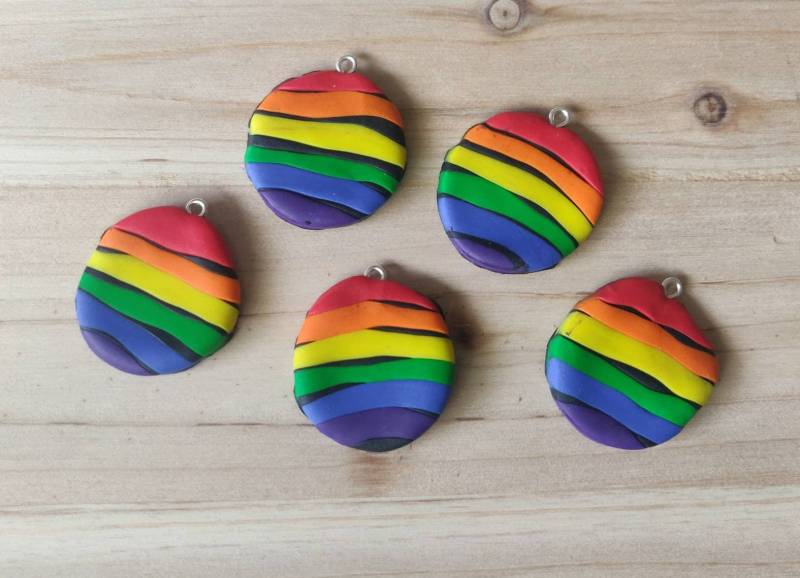 Fimo-Anhänger "Pride' von motleydarkART