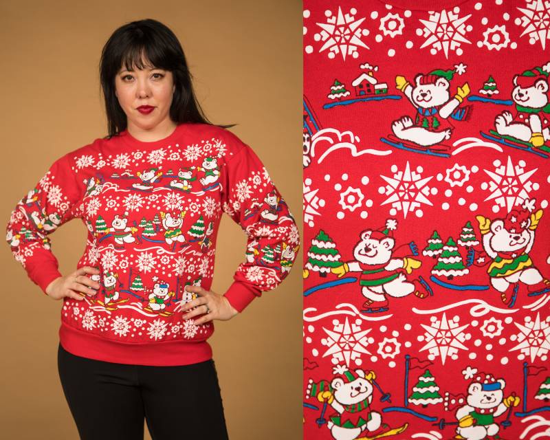 Lustiger 1990Er Roter Weihnachtspullover Mit Süßen Bären Von Jane Colby - Medium von movementmattersco