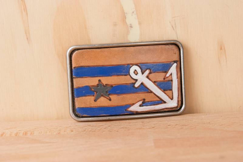 Leder Inlay Gürtelschnalle Anker Und Sterne Design von moxieandoliver