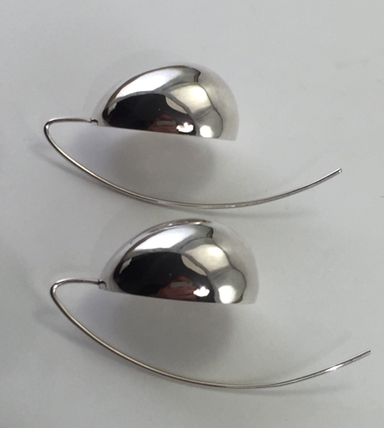 Eiförmige Ohrhänger Aus 925Er Silber Eiförmige Ohrhänger Aus 925Er Silber von mpjewelsmilano