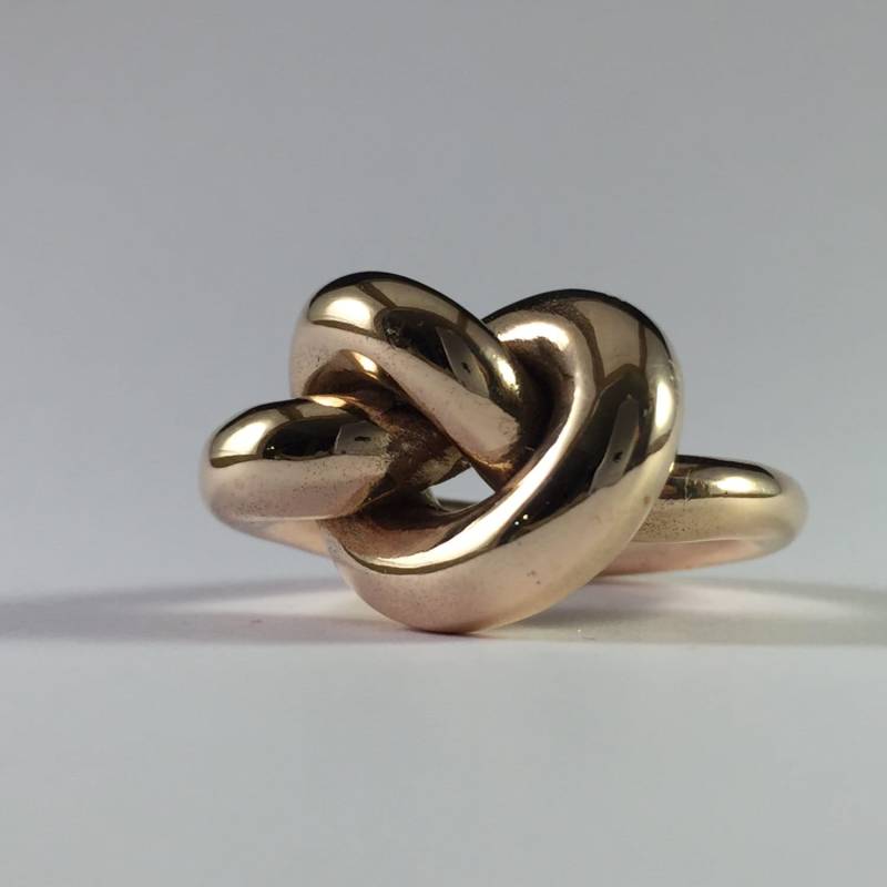 Ring, Knoten, Skulptur, Aus Polierter Bronze Ring, Knoten, Skulptur, Aus Polierter Bronze von mpjewelsmilano