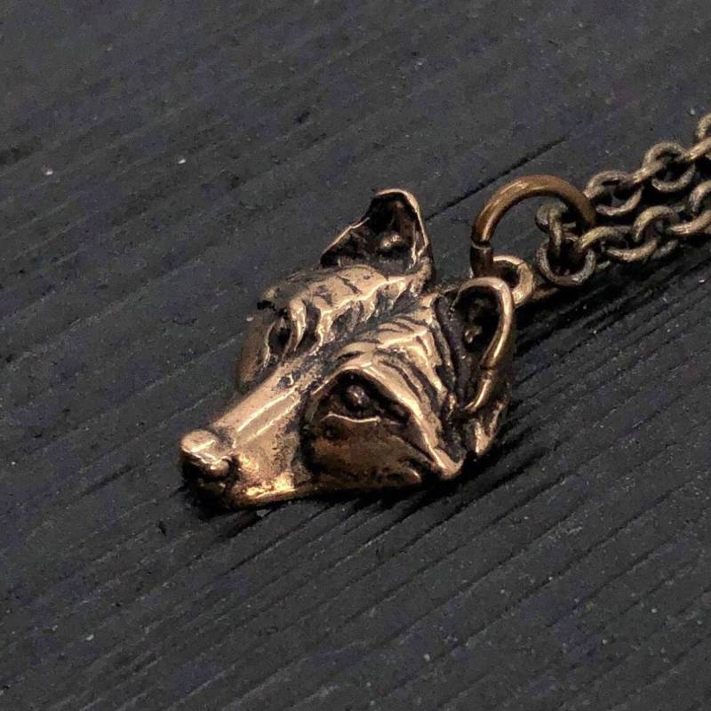 Handgefertigte Bronze Wolf Gesicht Halskette Für Frauen - Zierliches Und Elegantes Schmuckstück von mrd74