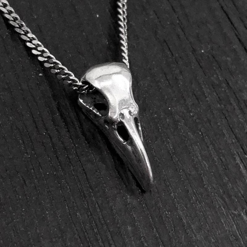 Winzige Sterling Silber Raben Schädel Halskette Hand Gegossener Vogel Schmuck von mrd74