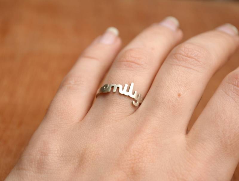 Namensring - Sterlingsilber Personalisierter Ring von mujoyas
