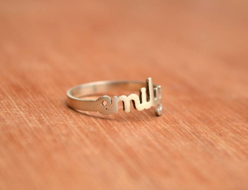 Verkauf -Namensring - Sterling Silber Personalisierter Ring von mujoyas