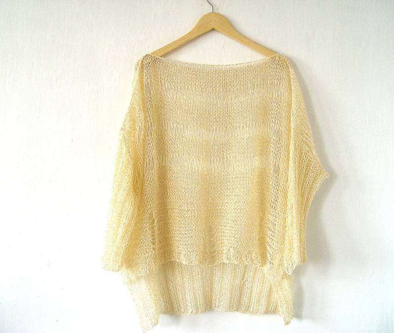 Entspannter Cremefarbener Pullover von munamiu