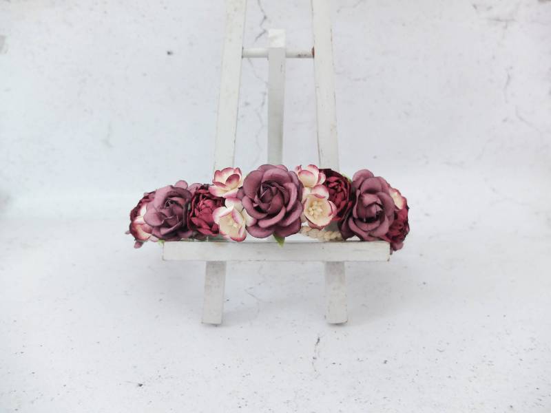 Blumenkranz Burgund Pflaume Hochzeit Blumenhaarkranz Blumenkranz Burgund Pflaume Hochzeit Blumenhaarkranz von musefleur